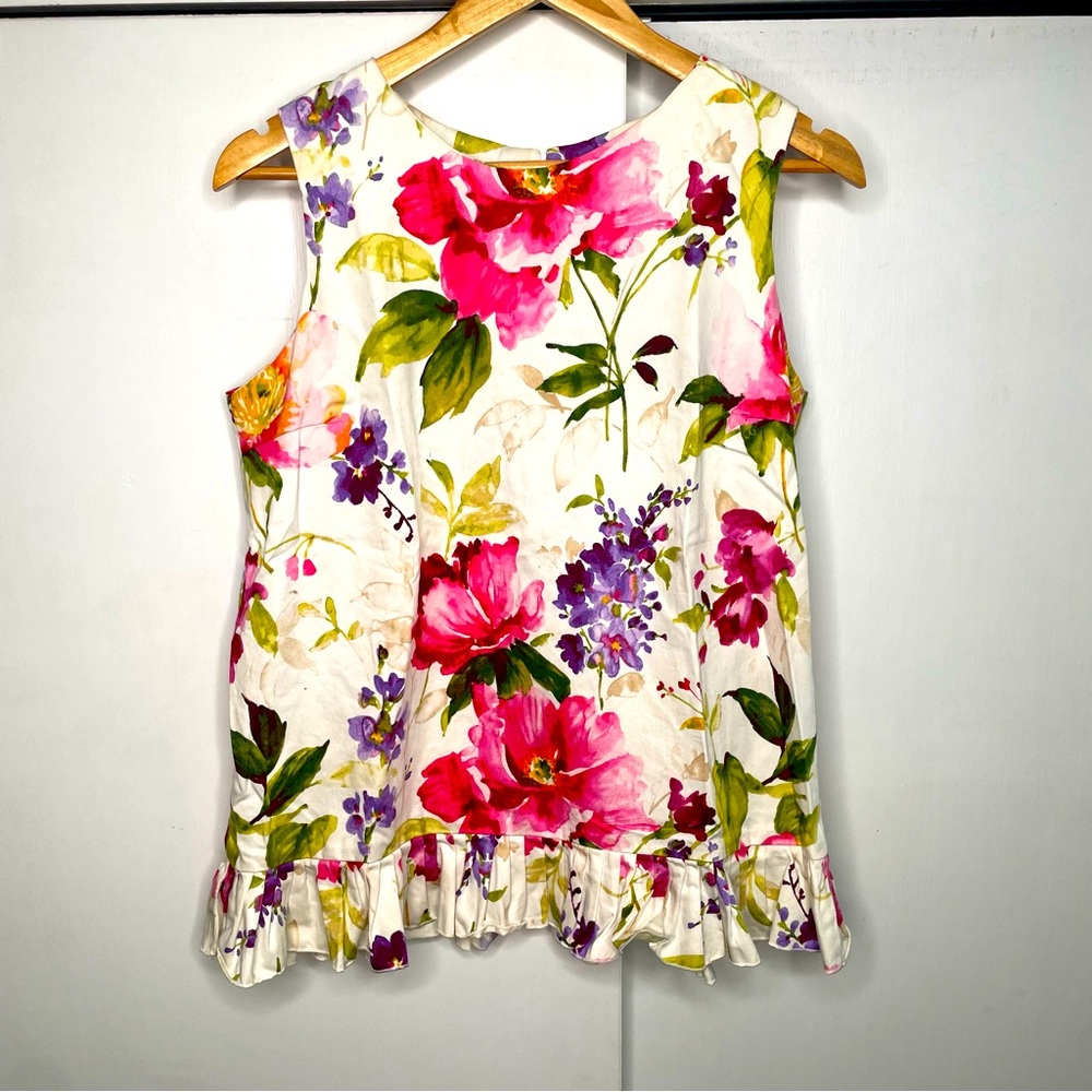 Love, Lilly floral sleeveless top size medium
